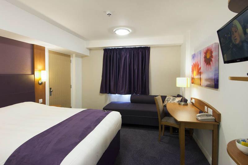 Premier Inn Kilmarnock Ngoại thất bức ảnh